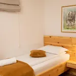 Hotel Ana 3*