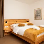 Hotel Ana