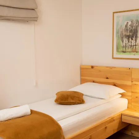 Otel Ana 3*