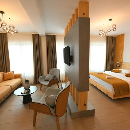 Ana Otel